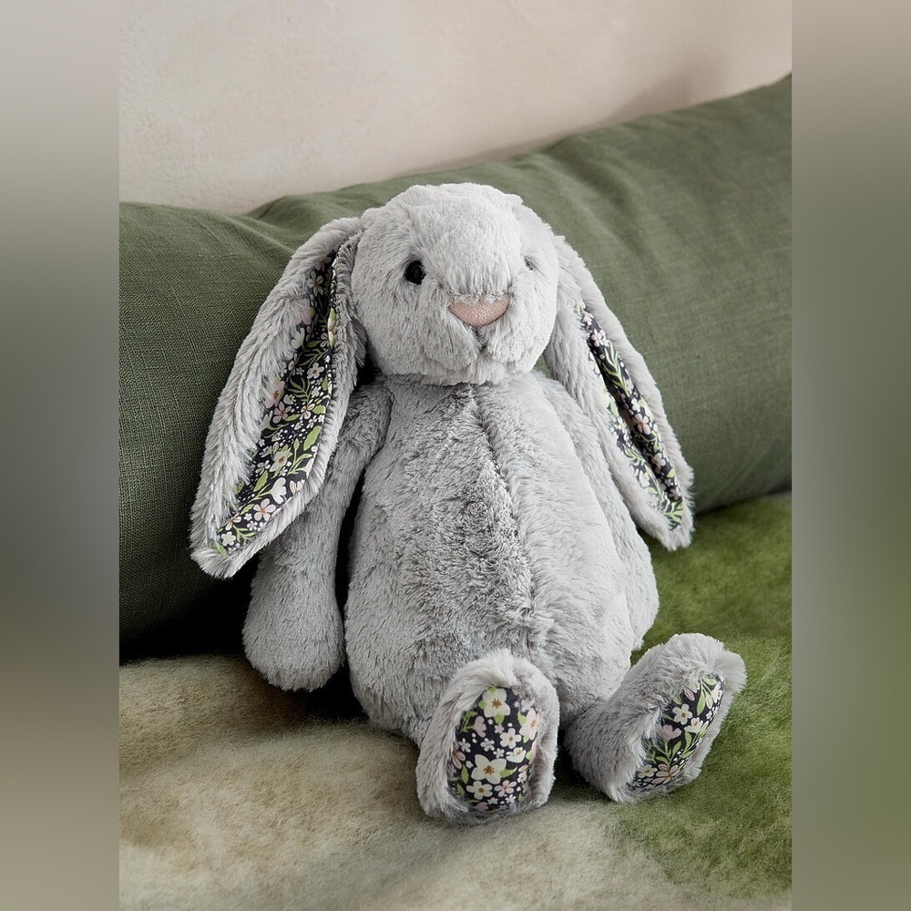 NWT Jellycat Blossom Silver Bunny 'Bloom' Small - Picture 12 of 12